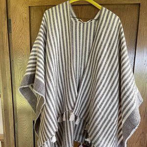 LIghtweight Shawl with Tassels